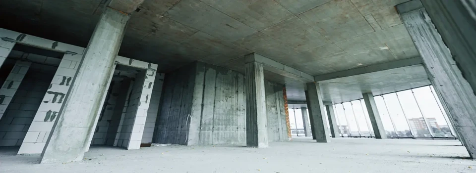 Unfertiger Innenraum während der Bauphase