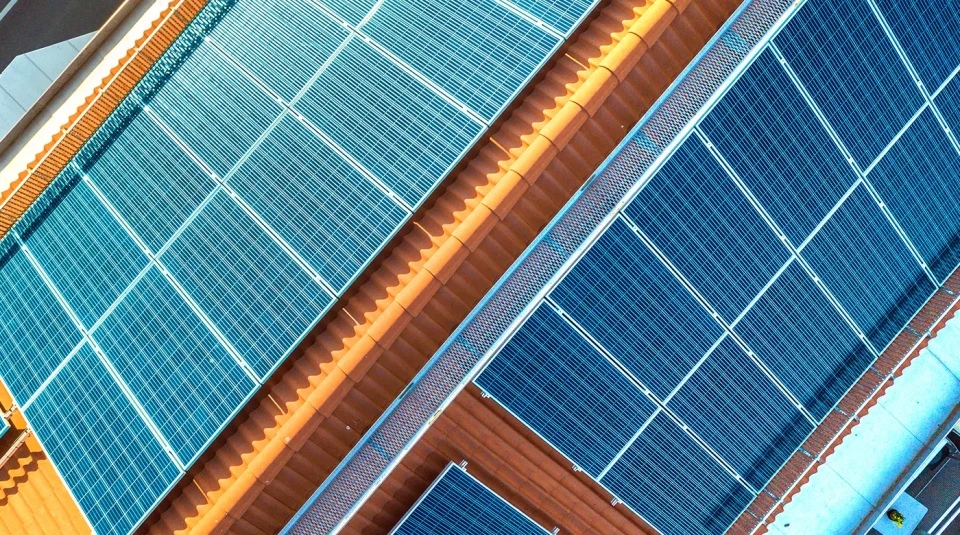 Photovoltaikmodule auf einem Dach