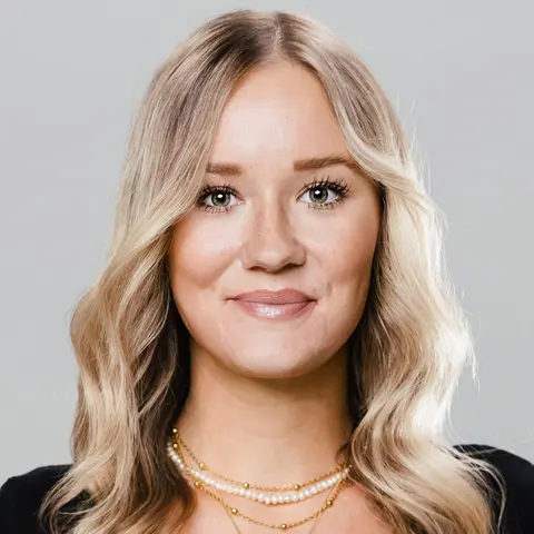 Fiona Langer, Assistentin der Geschäftsführung